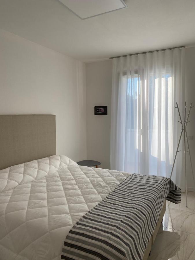 Agua Apartment With Beach Included ลิโดดิเยโซโล ภายนอก รูปภาพ